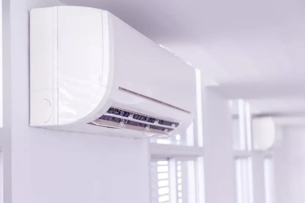 Dcutless mini split wall-mounted HVAC system